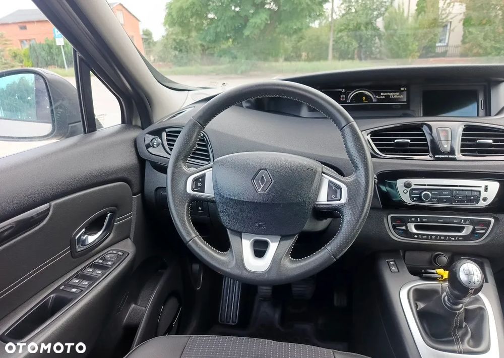 Renault Scenic Energy dCi 130 Euro 6 S&S Xmod Bose Edition - 13