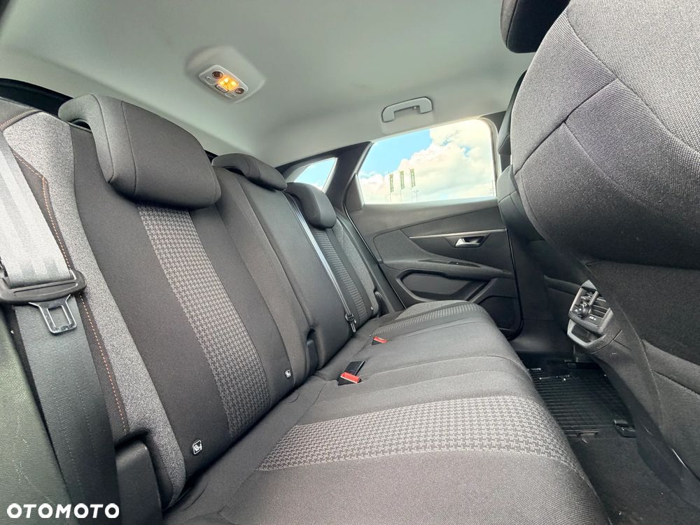 Peugeot 3008 1.5 BlueHDi Active Pack S&S EAT8 - 16
