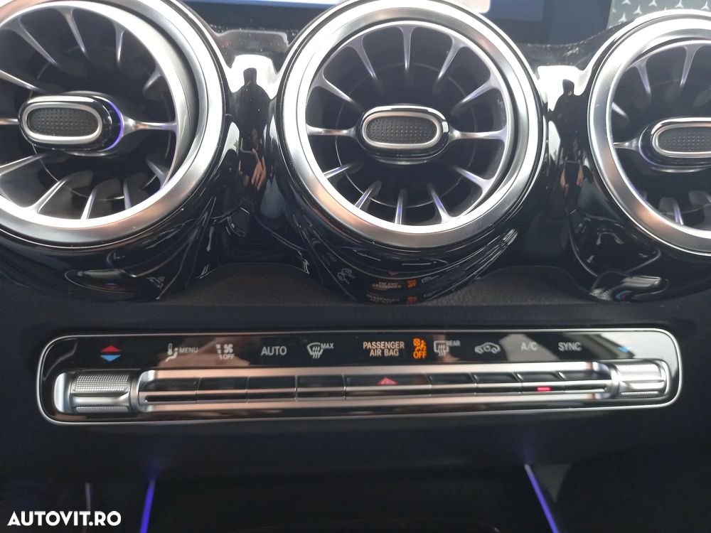 Mercedes-Benz GLB - 23