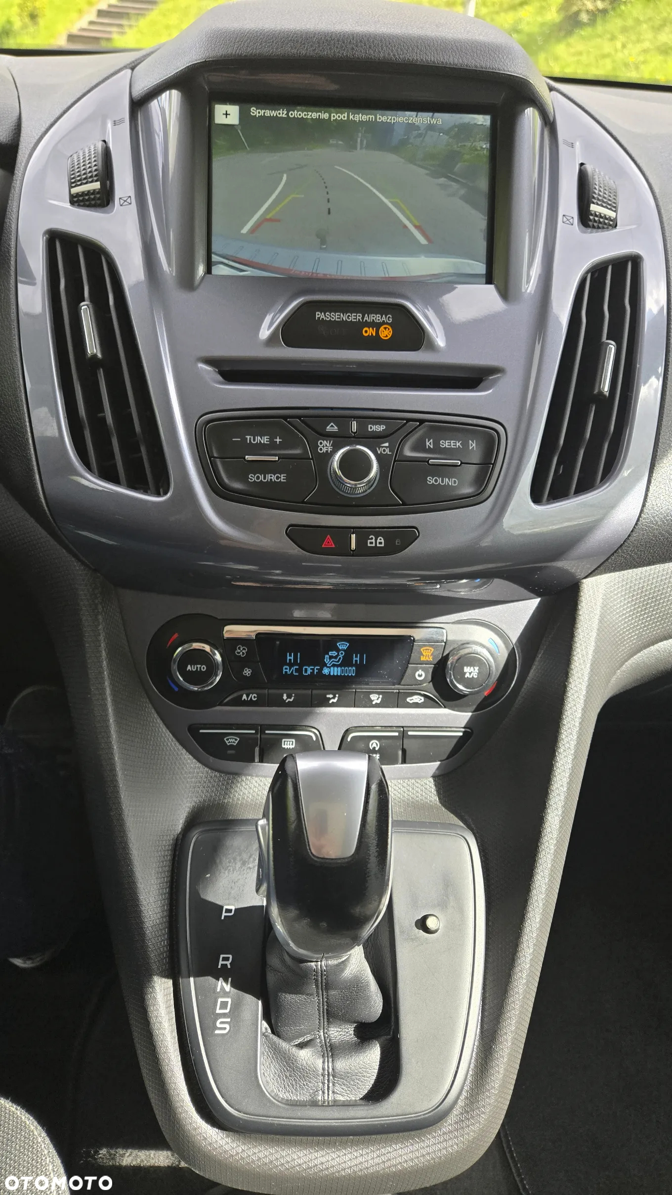 Ford Tourneo Connect Gr 1.5 TDCi Titanium PowerShift - 9