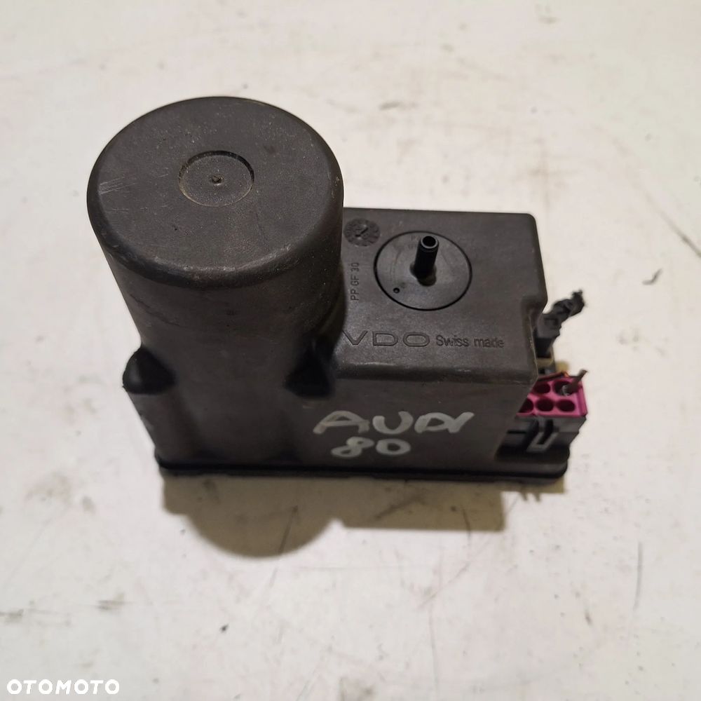 POMPKA POMPA CENTRALNEGO ZAMKA AUDI 80 4A0862257A - 1
