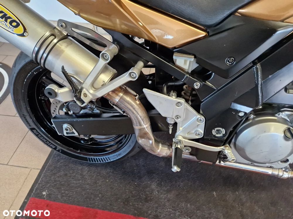Suzuki SV - 27