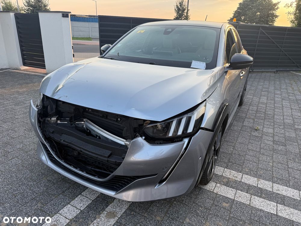 Peugeot 208 GT - 2