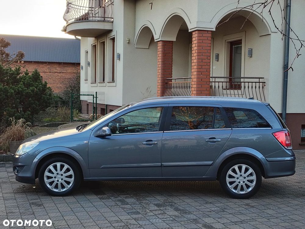 Opel Astra 1.6 Easytronic NAVI - 34