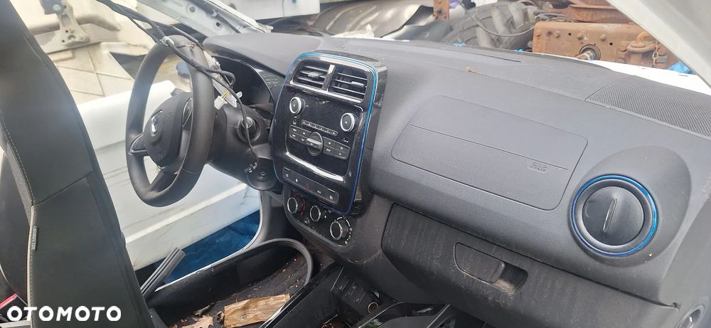 Częsci Dacia Spring 2023r - 4