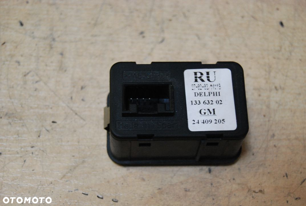 PRZEŁĄCZNIK SZYBY LEWY PRZÓD 24409205 OPEL CORSA C MERIVA A - 4