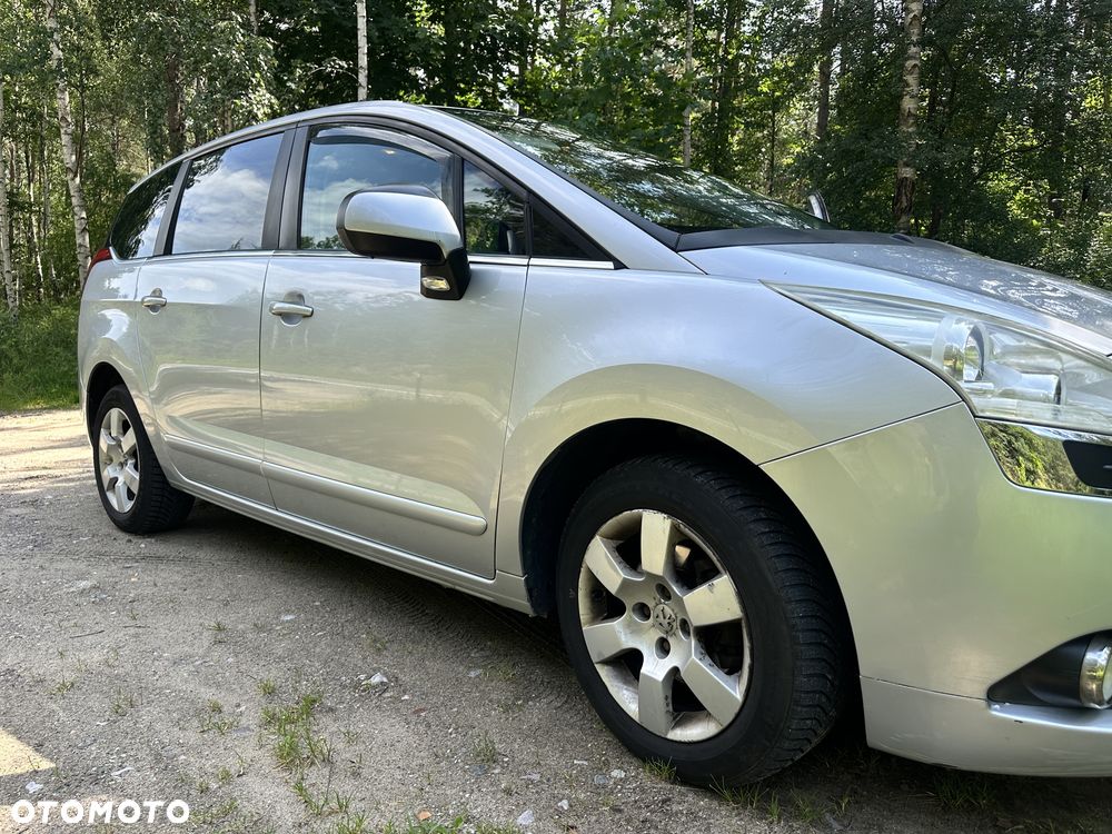 Peugeot 5008 - 3