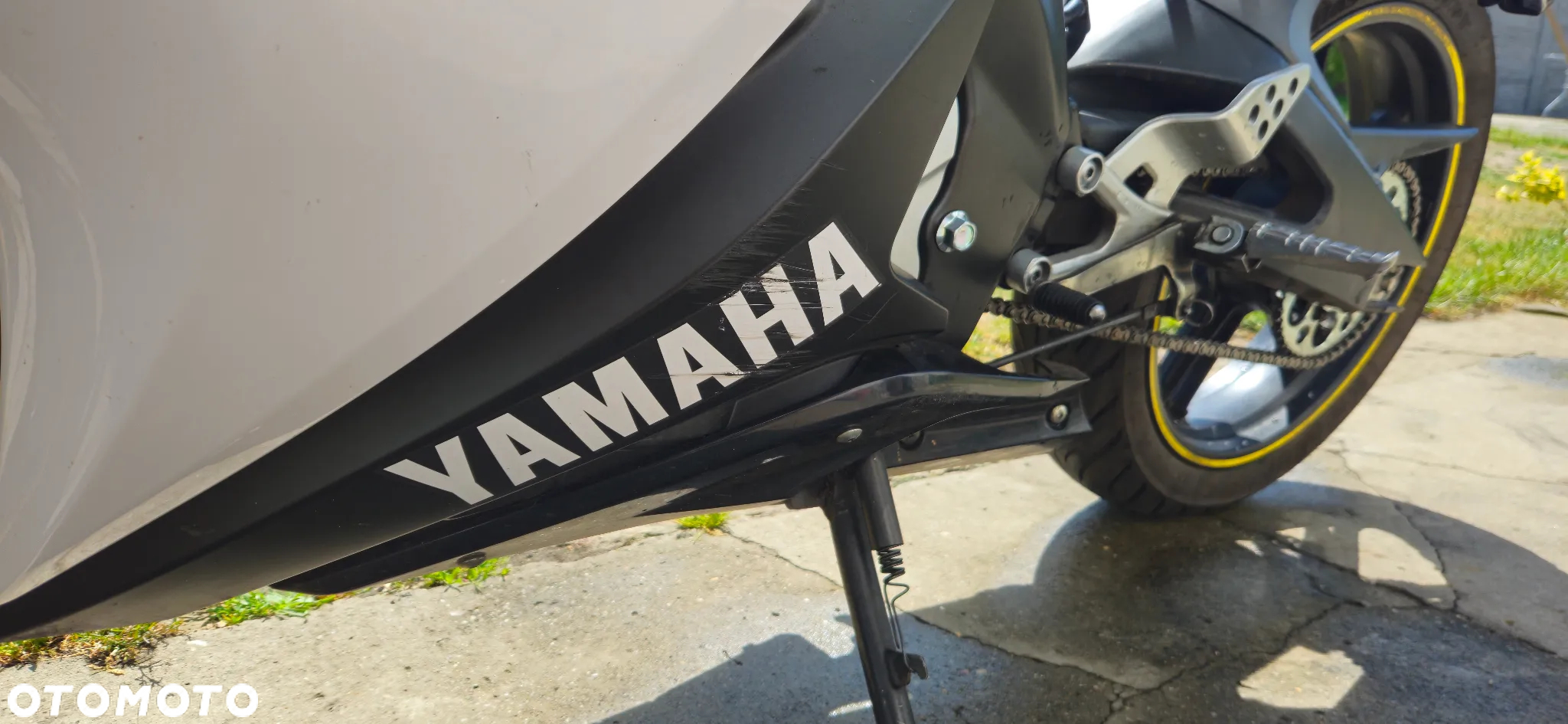 Yamaha YZF - 7