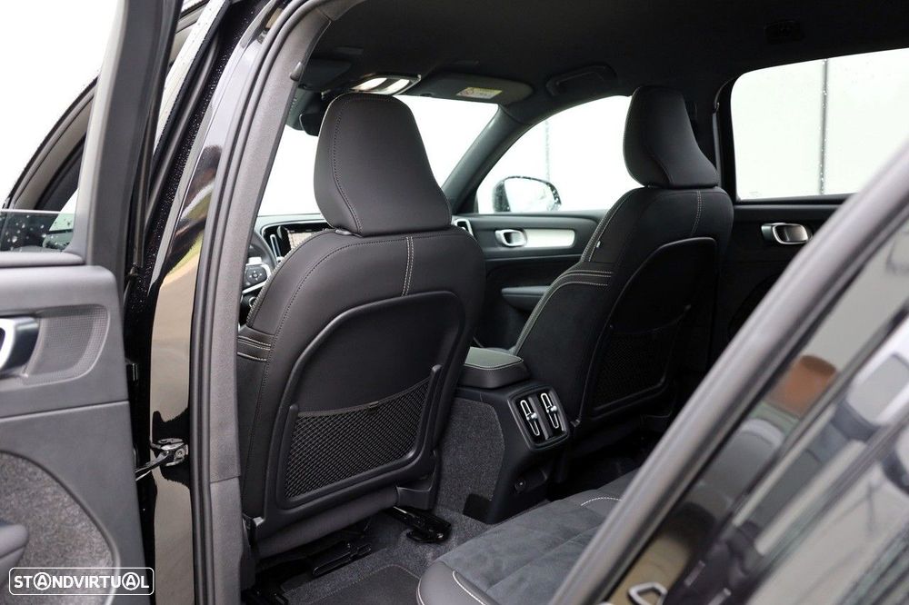 Volvo XC 40 2.0 B3 Core - 12