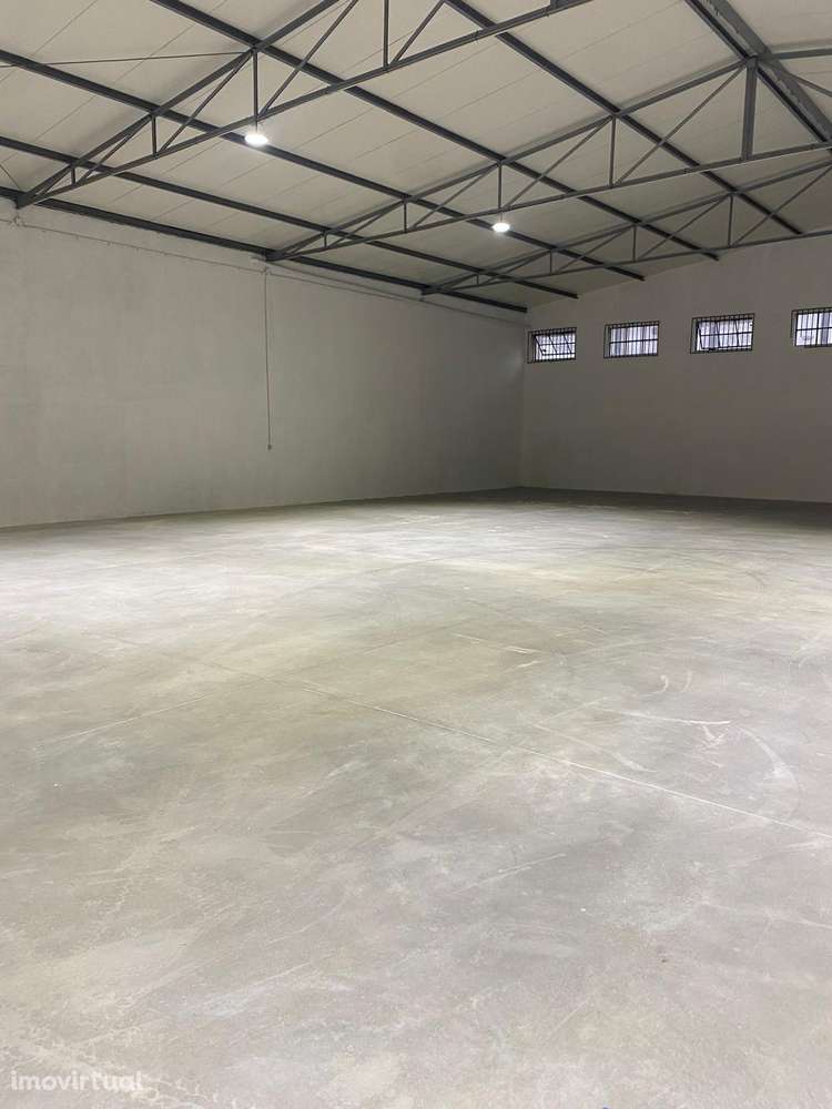 Armazém, 1 000 m², Beja (Salvador e Santa Maria da Feira) - Grande imagem: 4/9