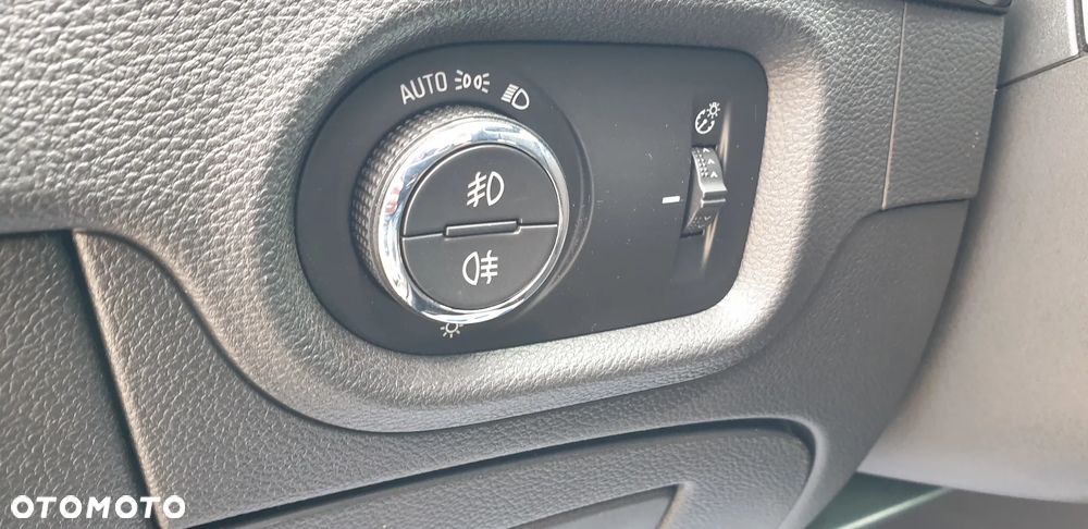 Opel Astra 1.6 D Start/Stop Sports Tourer Innovation - 27