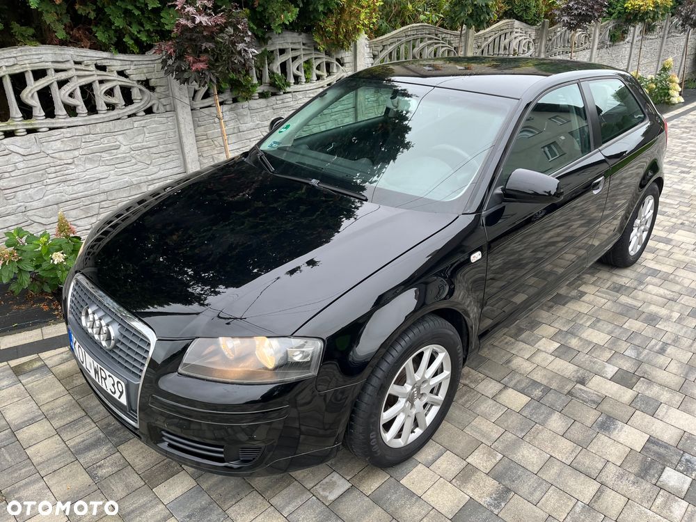 Audi A3 1.6 Ambiente - 4