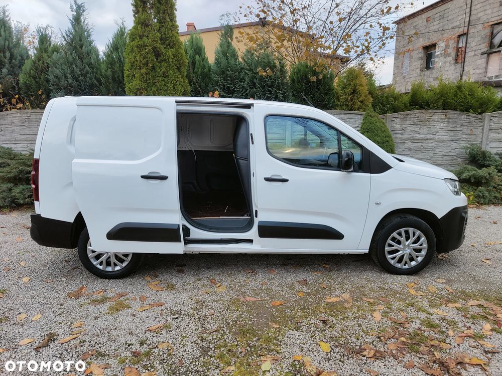 Citroën Berlingo XL Maxi 2022r L2 1.5 Diesel 130PS - 12