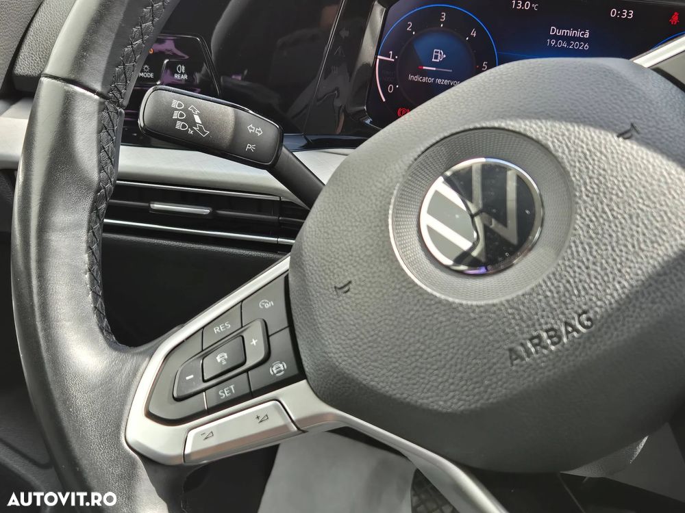 Volkswagen Golf 2.0 TDI SCR Life - 15