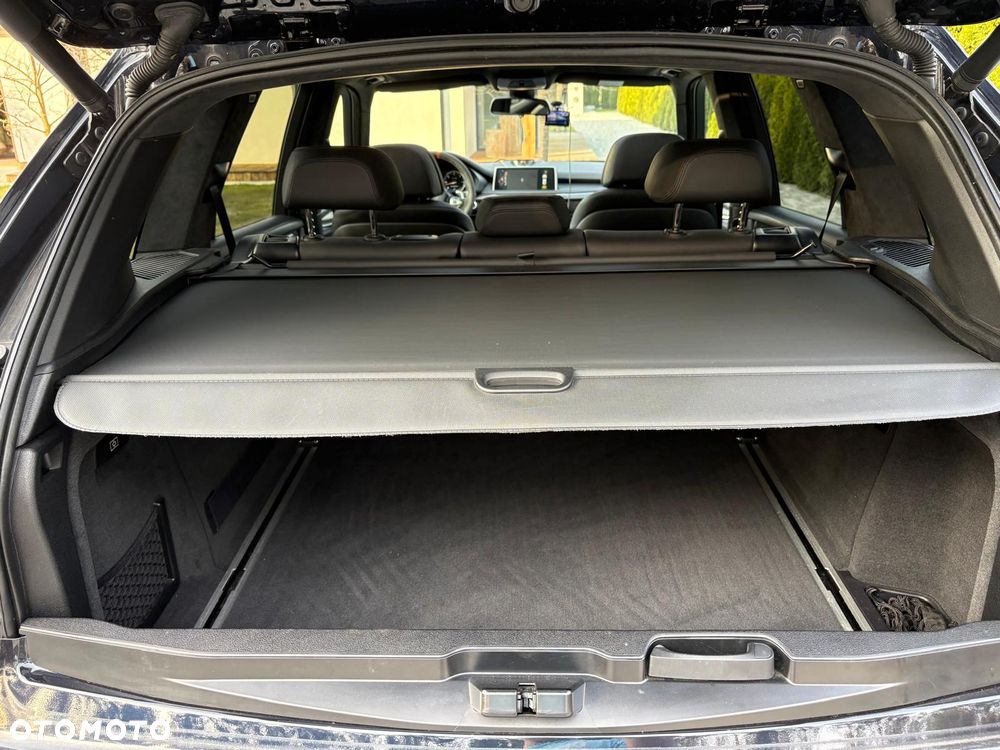 BMW X5 M M50d - 16