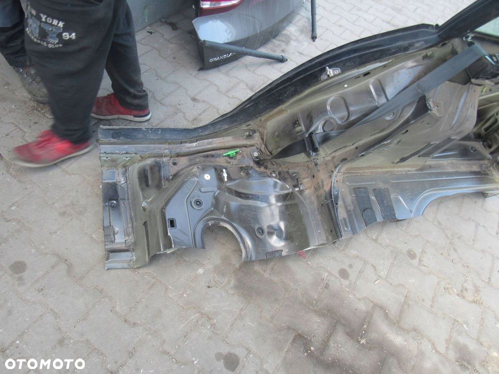 BŁOTNIK ĆWAIARTKA TYŁ TYLNA KOMBI SW VW GOLF VII LIFT PRAWA - 4
