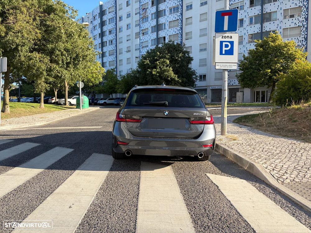 BMW 330 e Corporate Edition Auto - 1