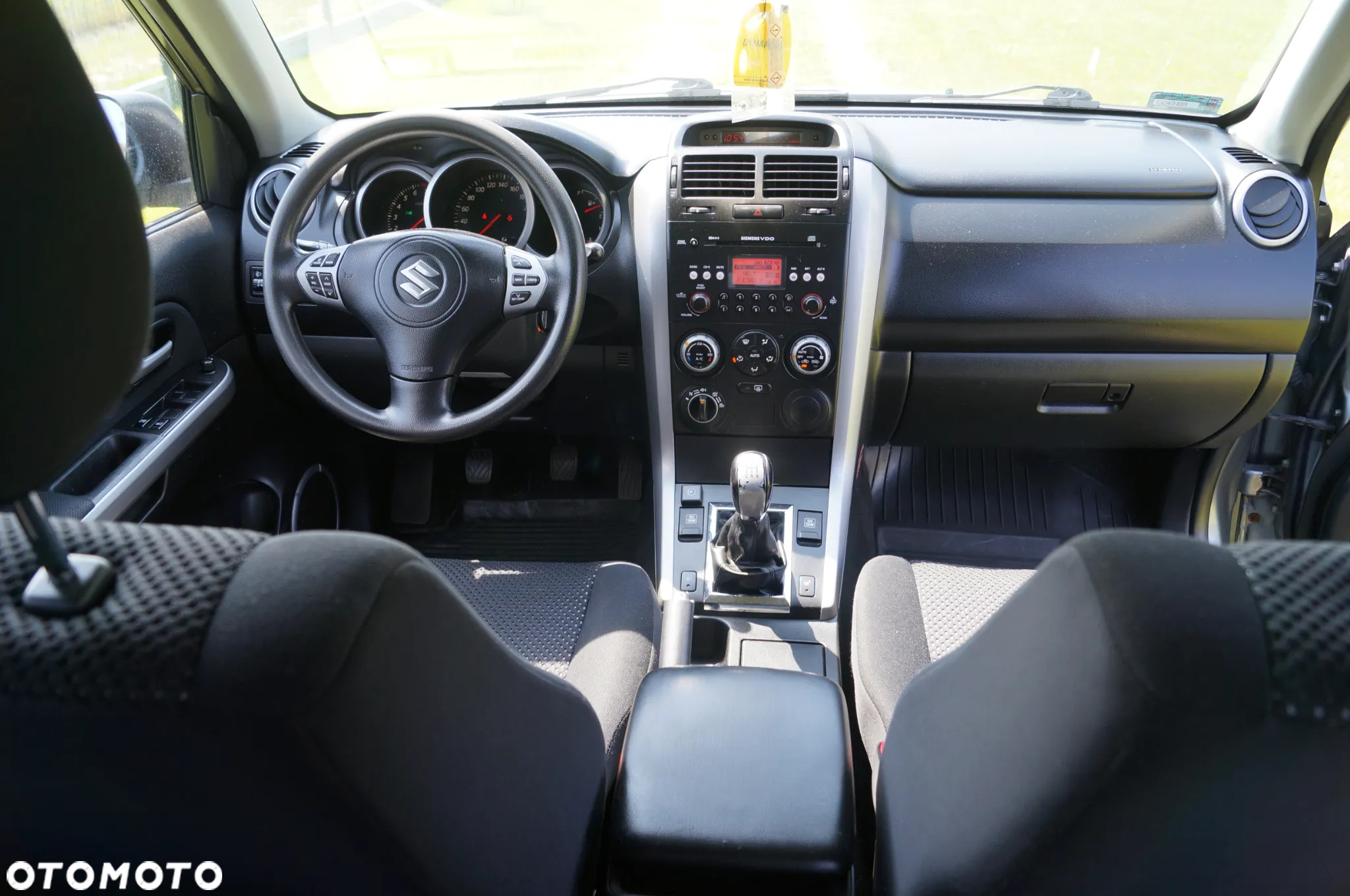 Suzuki Grand Vitara 2.0 - 7