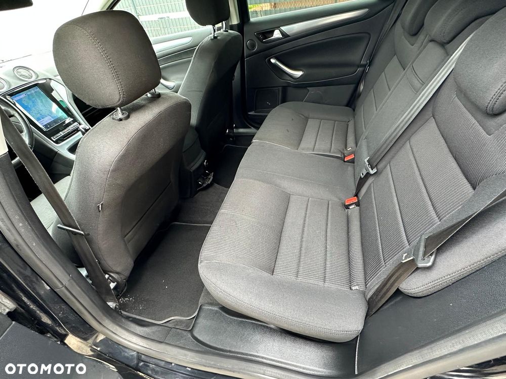 Ford Mondeo - 14