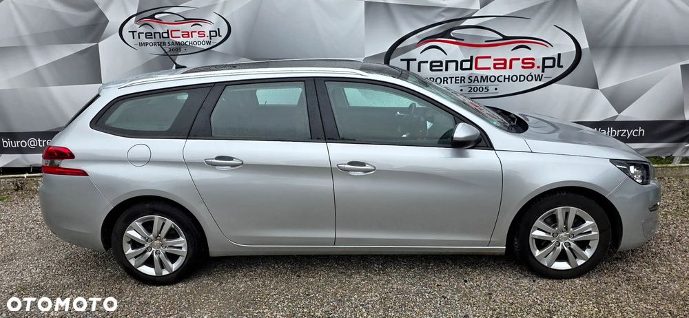 Peugeot 308 BlueHDi 120 EAT6 Stop & Start Allure - 4