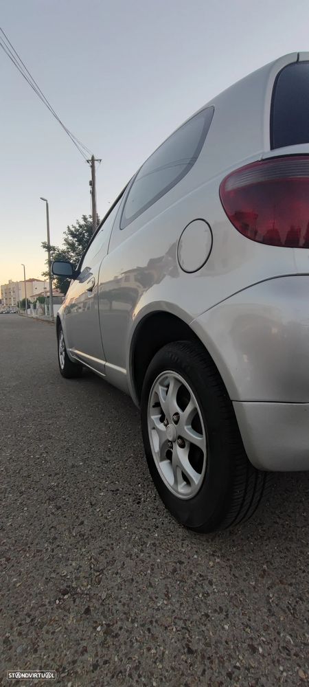 Toyota Yaris 1.0 Sol ABS - 6