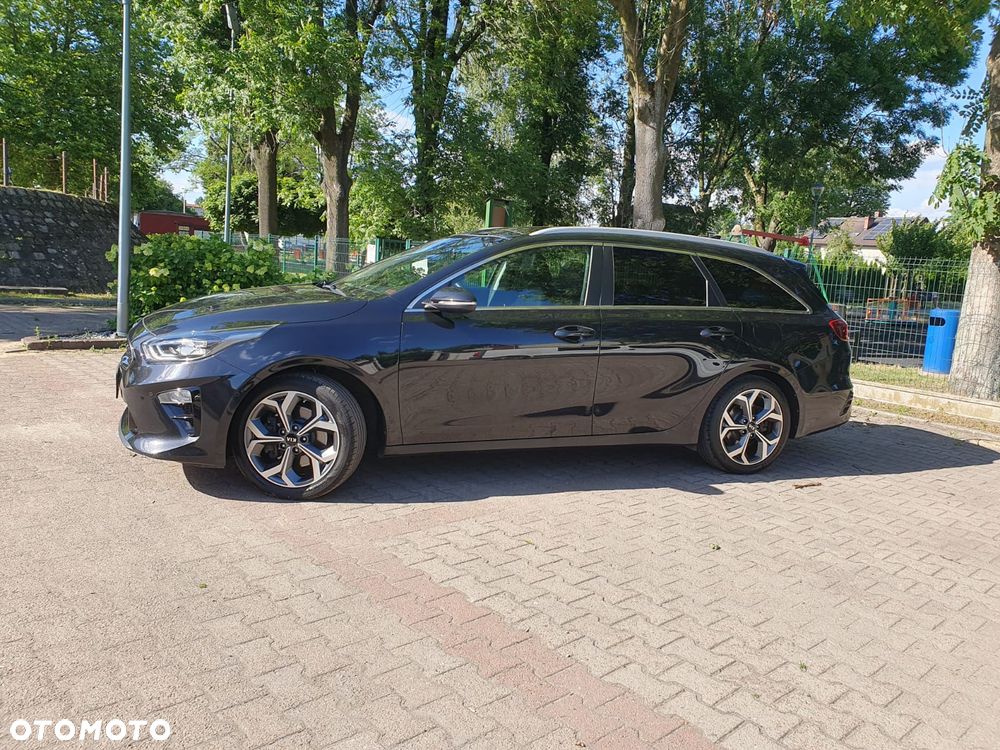 Kia Ceed 1.4 T-GDI DCT OPF Platinum Edition - 30