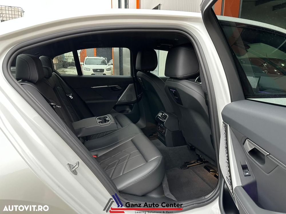 BMW Seria 5 520i AT MHEV - 14