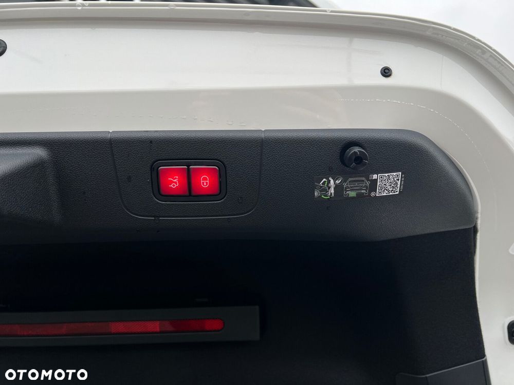 Mercedes-Benz CLA - 23