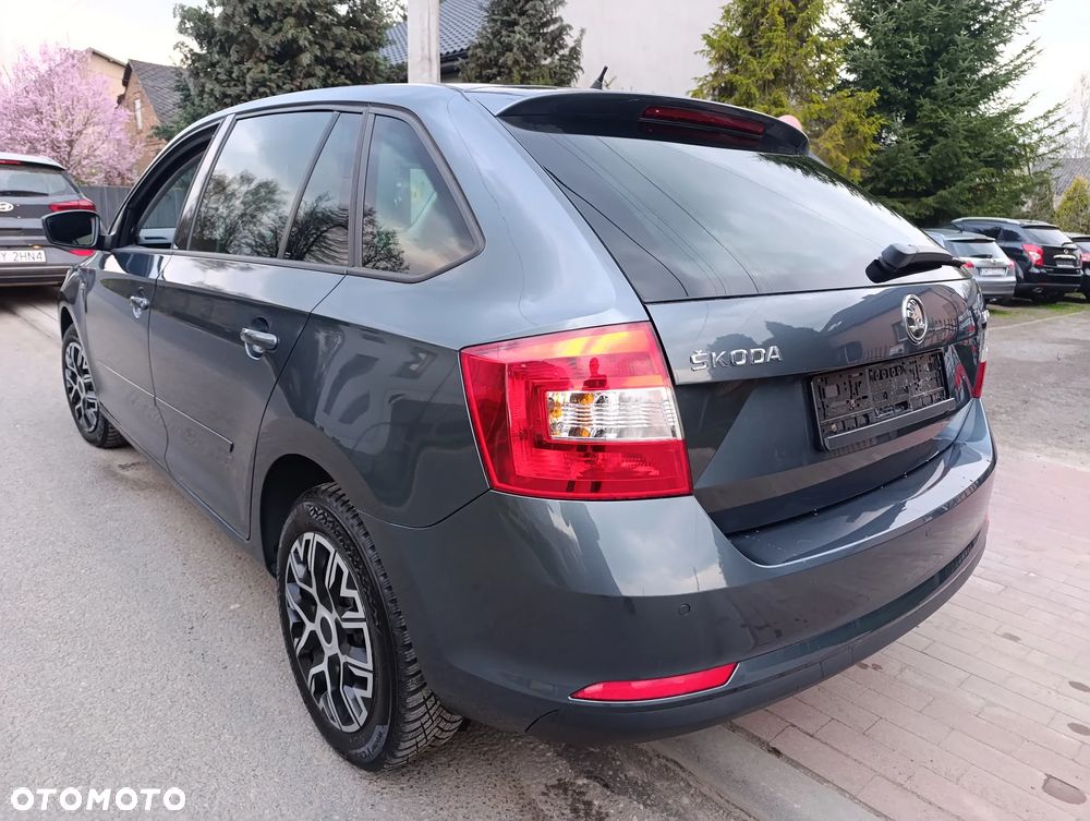 Skoda RAPID 1.2 TSI Edition - 17