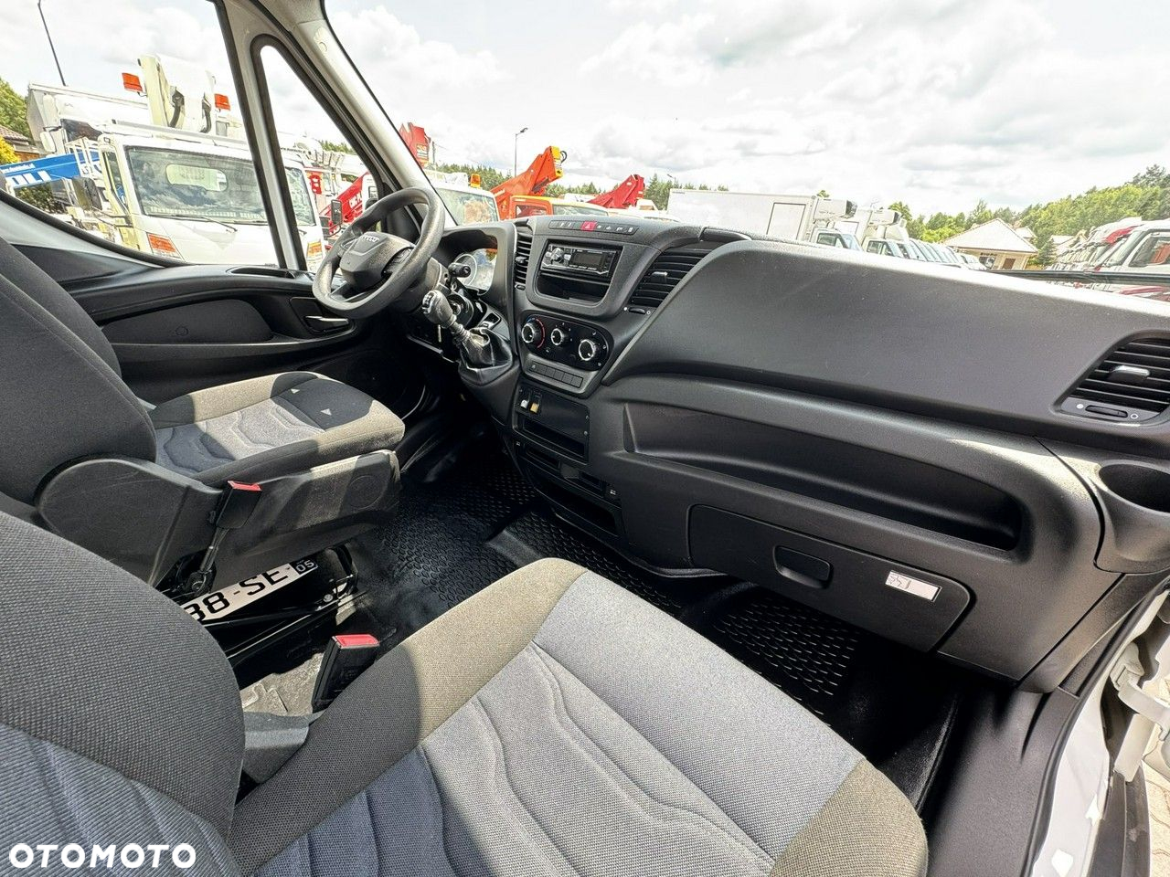 Iveco Daily 35S14 - 32