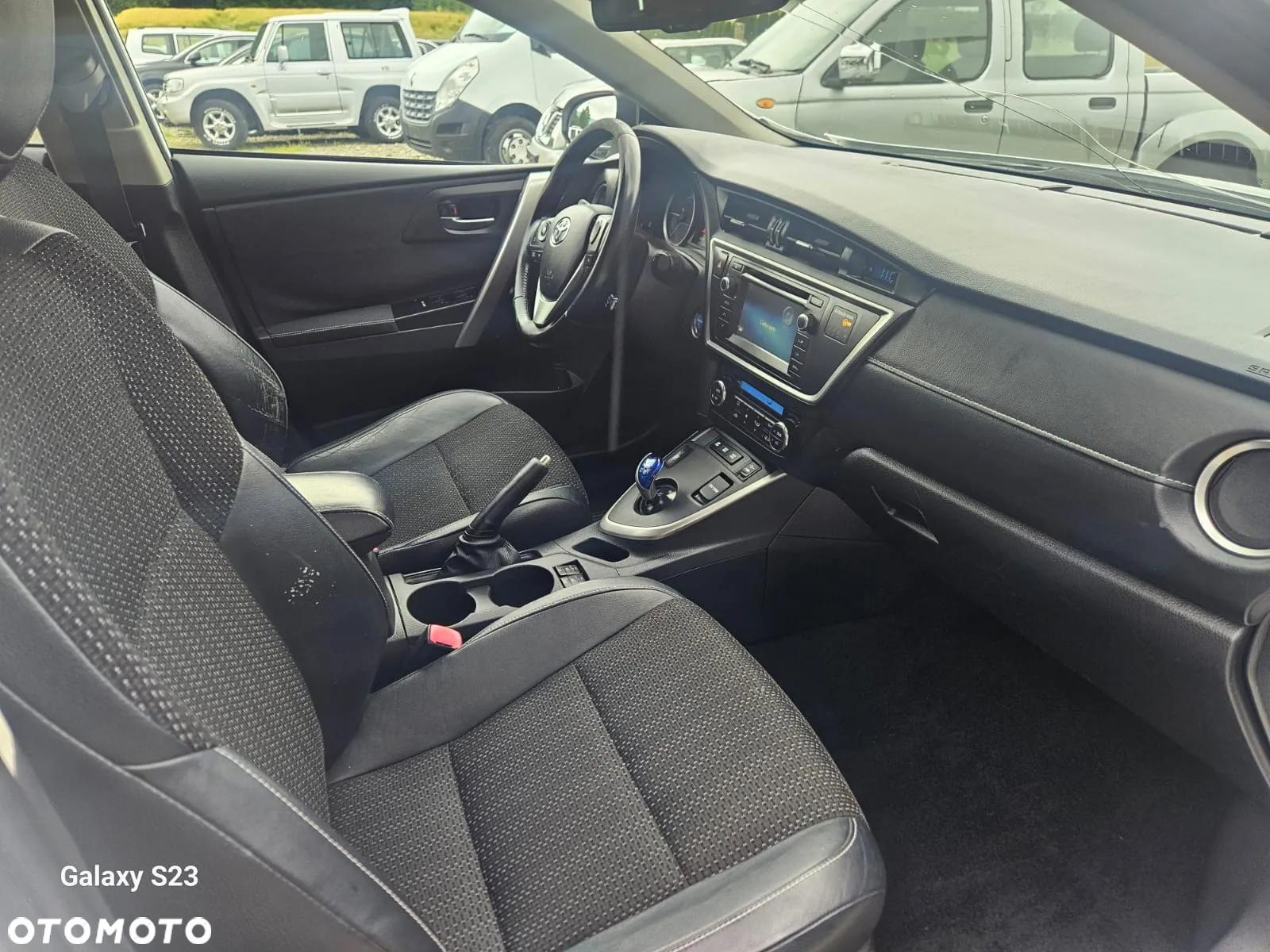 Toyota Auris - 12
