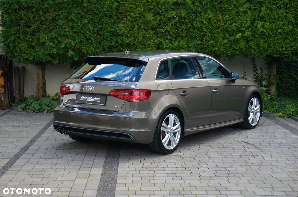 Audi A3 Sportback 2.0 TDI S line Sportpaket - 14