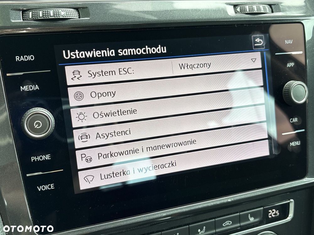 Volkswagen Golf 1.4 TSI BMT Comfortline DSG - 26
