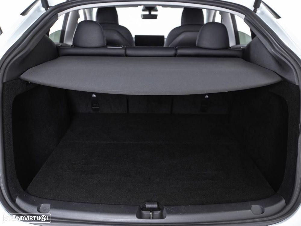 Tesla Model Y Long Range Dual Motor AWD - 15