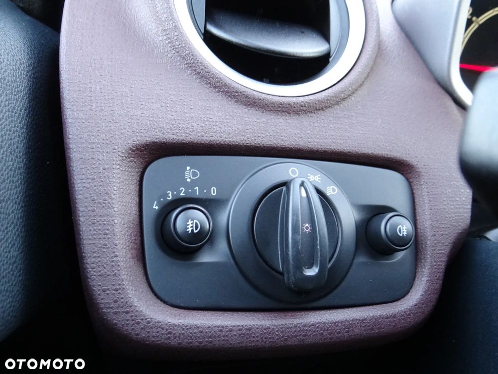 Ford Fiesta 1.25 Ambiente - 32