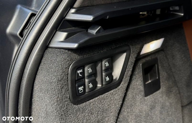 BMW X7 M50i sport - 19