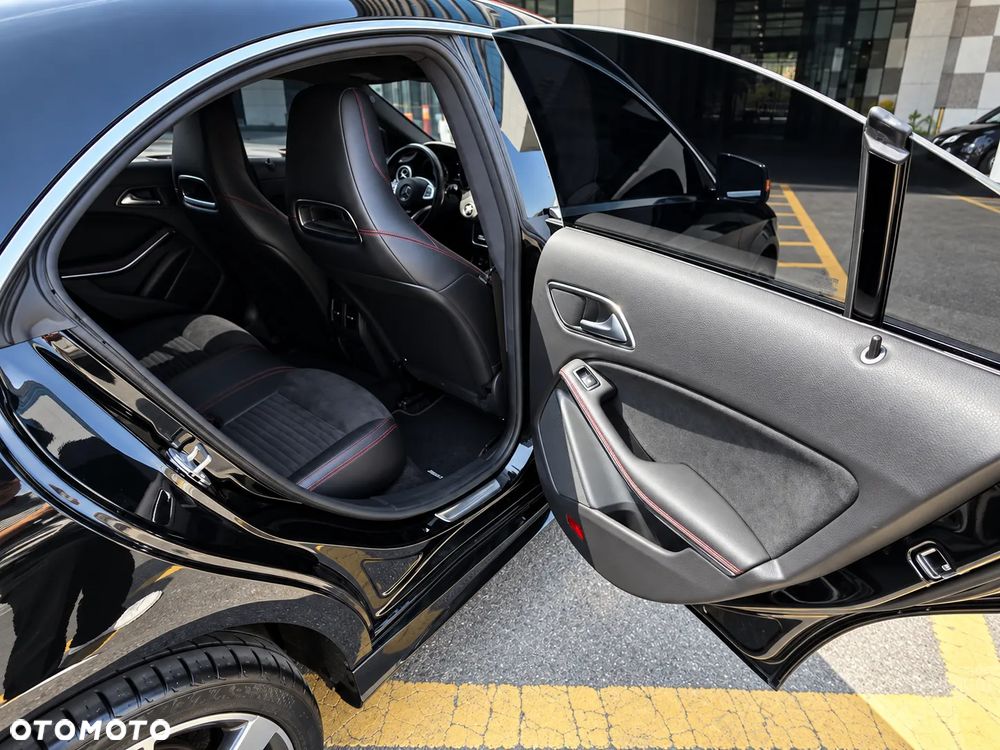 Mercedes-Benz CLA - 18
