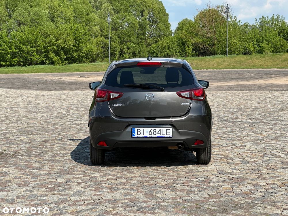 Mazda 2 - 4