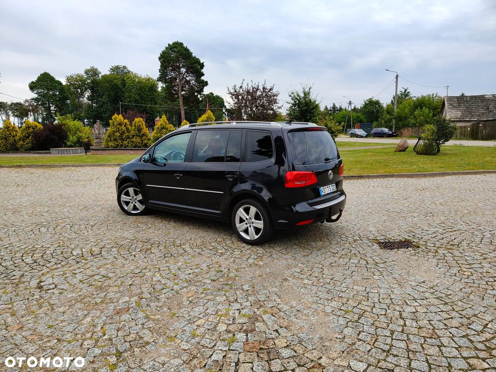 Volkswagen Touran 2.0 TDI DPF DSG Highline - 12