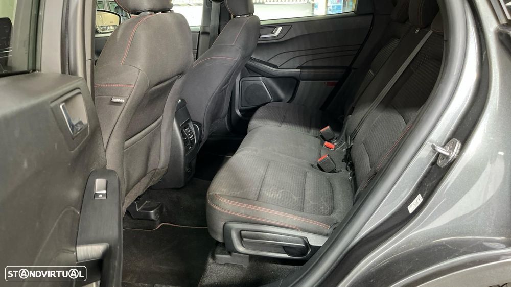 Ford Kuga 1.5 EcoBoost ST-Line - 26