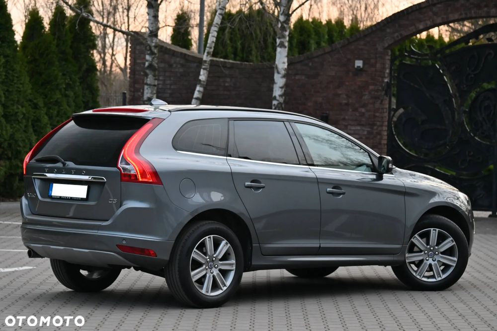 Volvo XC 60 D3 Geartronic Momentum - 22