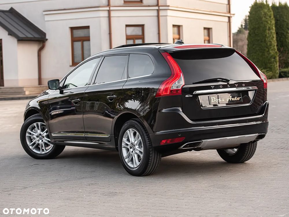 Volvo XC 60 D4 Geartronic Summum - 9
