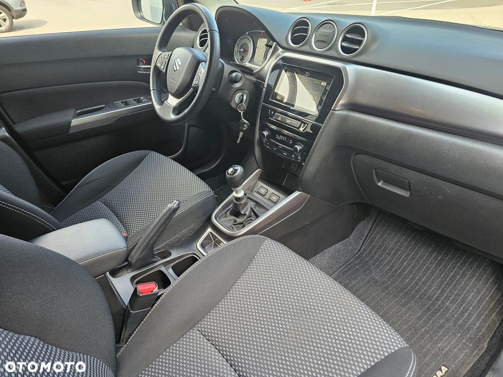Suzuki Vitara - 12