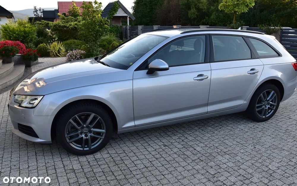 Audi A4 Avant 2.0 TDI S tronic - 2