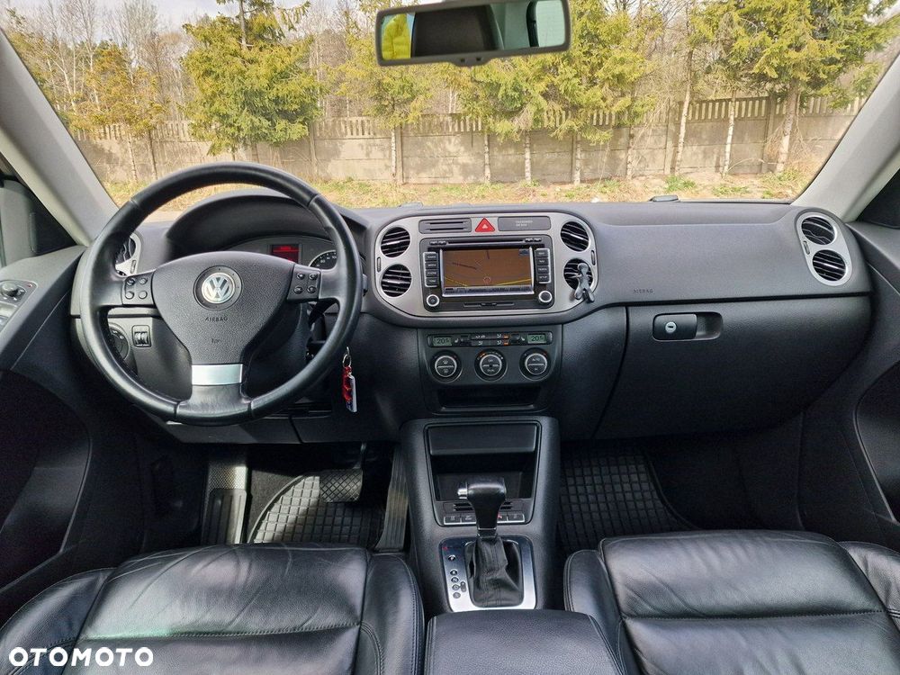 Volkswagen Tiguan 2.0 TDI DPF 4Motion BlueMotion Technology DSG Exclusive - 15