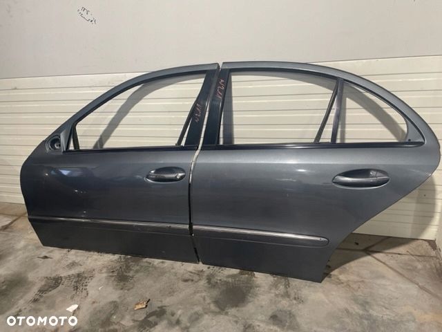 MERCEDES W211 211 drzwi lewy tył - 4