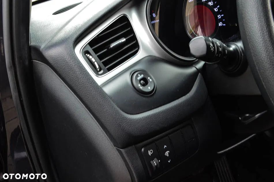 Kia Ceed 1.4 CVVT - 25