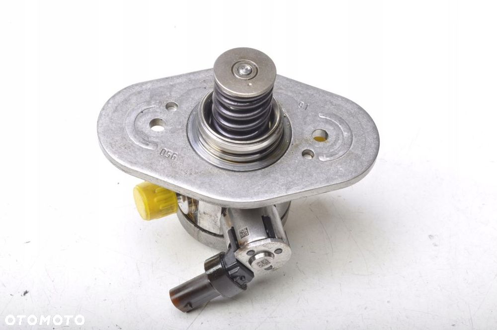 BMW F44 M235i 2.0 POMPA PALIWA 0261520521 21R 9tys - 4