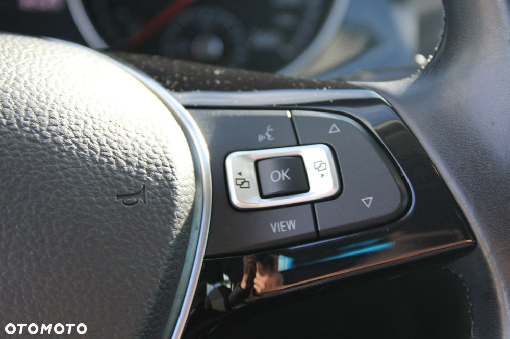 Volkswagen Golf - 21