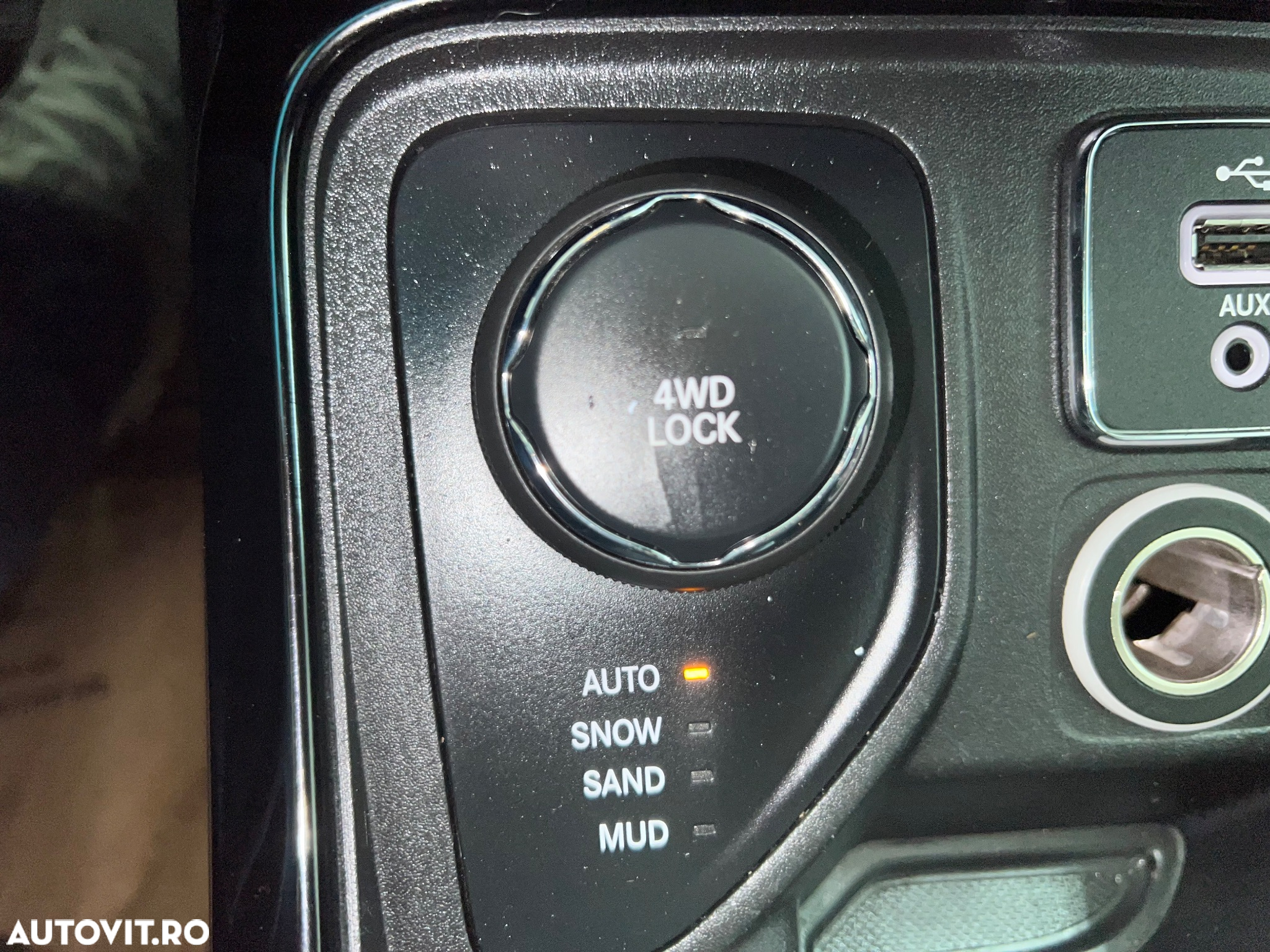 Jeep Compass 2.0 M-Jet 4x4 Limited - 33